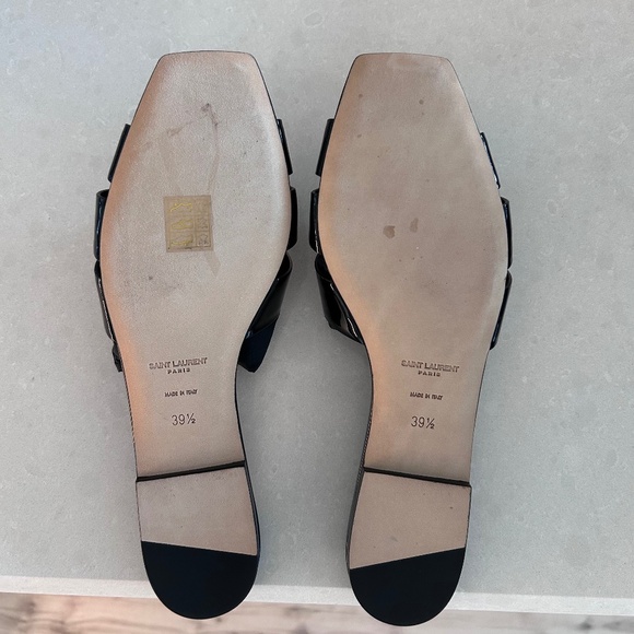 Saint Laurent Tribute Black Patent Leather Sandal - Picture 3 of 3